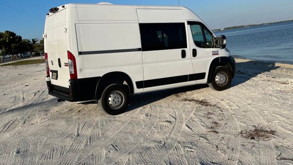 Camping-near-the-Gulf-of-Mexico-scaled